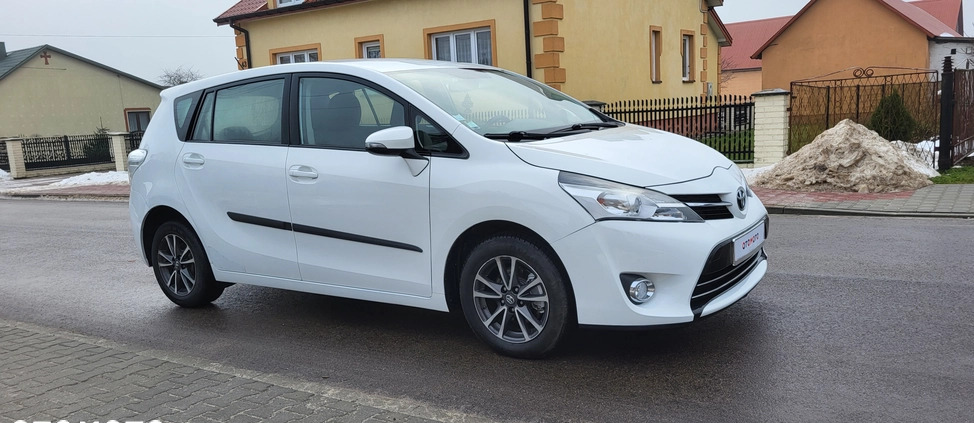 Toyota Verso cena 32900 przebieg: 185200, rok produkcji 2014 z Włodawa małe 436